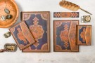 Diář Paperblanks 2026 Safavid Indigo midi horizontální DE0762-4